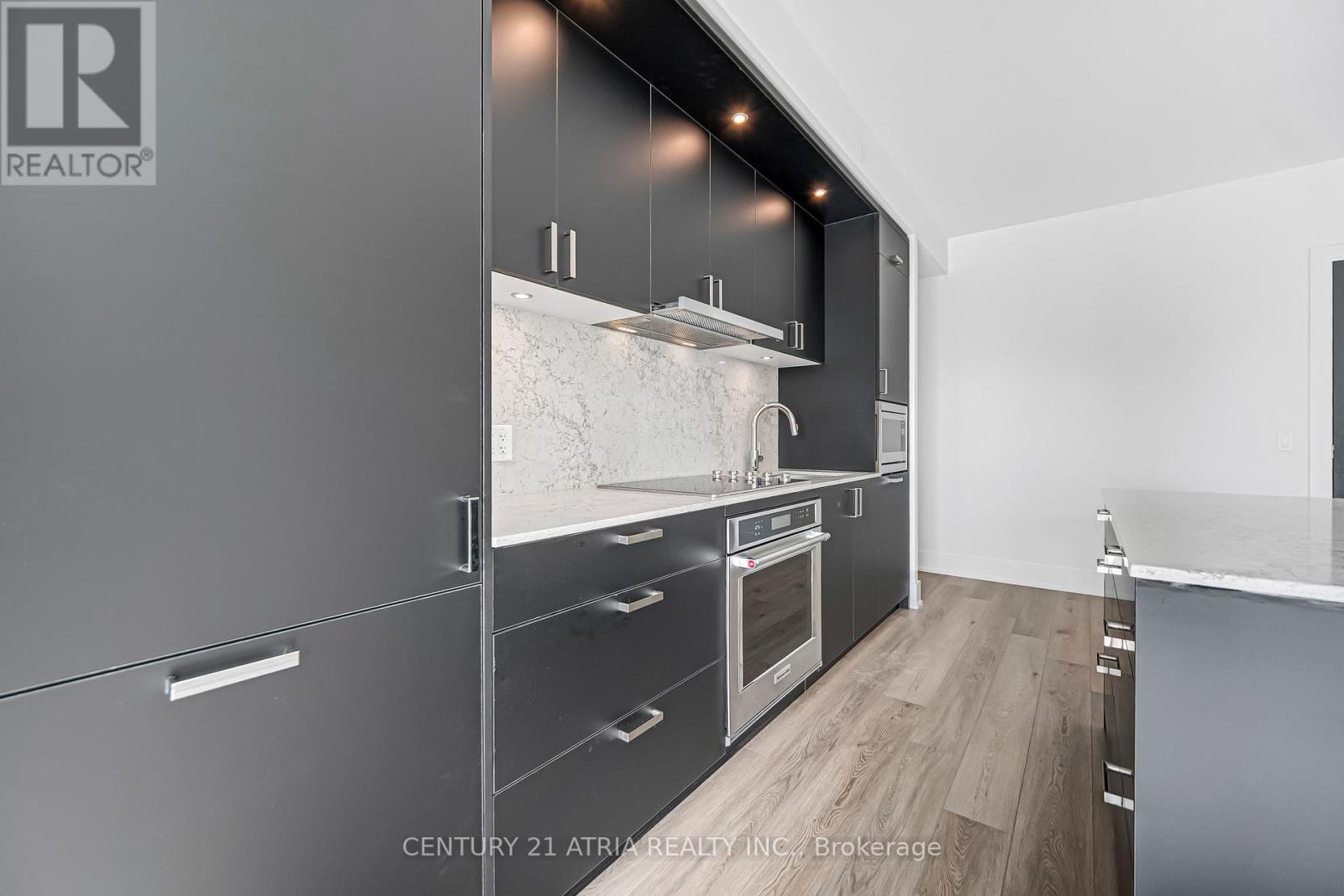 608 - 259 The Kingsway, Toronto, Ontario  M9A 0G2 - Photo 5 - W12563074