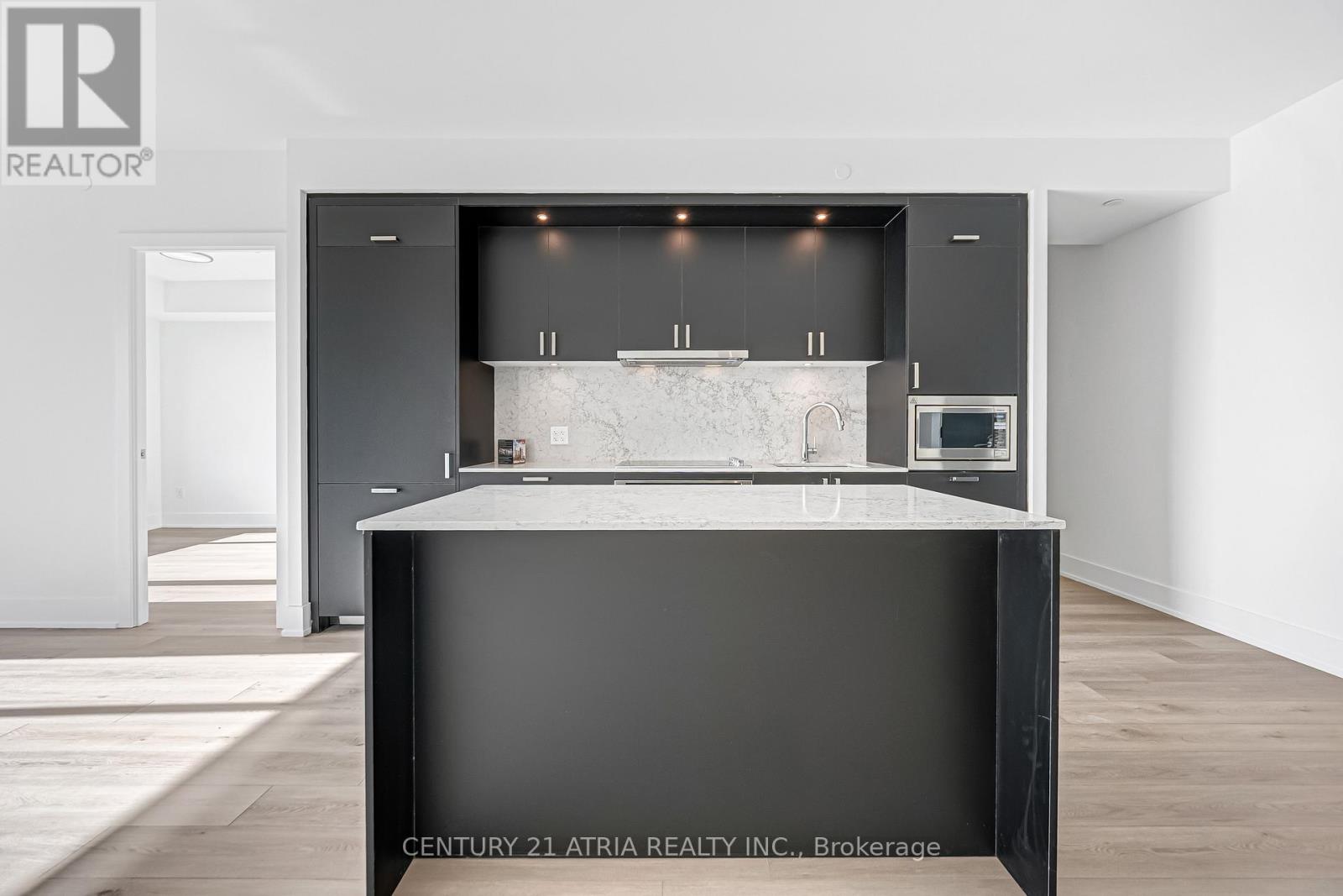 608 - 259 The Kingsway, Toronto, Ontario  M9A 0G2 - Photo 6 - W12563074