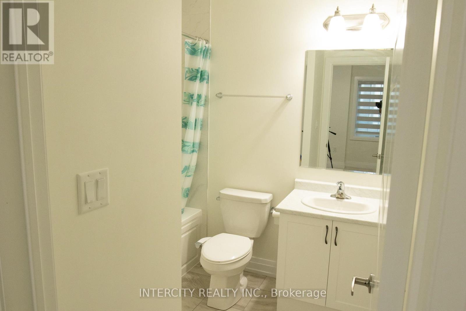 39 Divers Road, Brampton, Ontario  L7A 5C8 - Photo 27 - W12563154