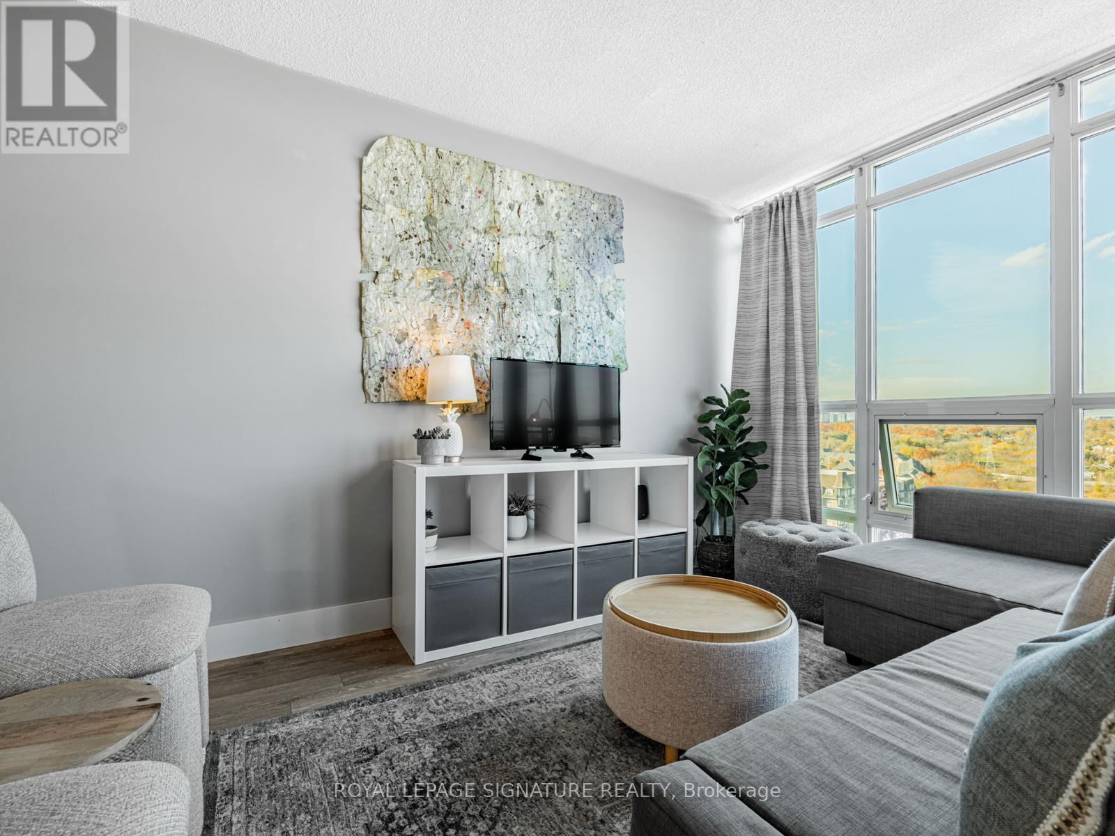 1817 - 185 Legion Road N, Toronto, Ontario  M8Y 0A1 - Photo 12 - W12563178