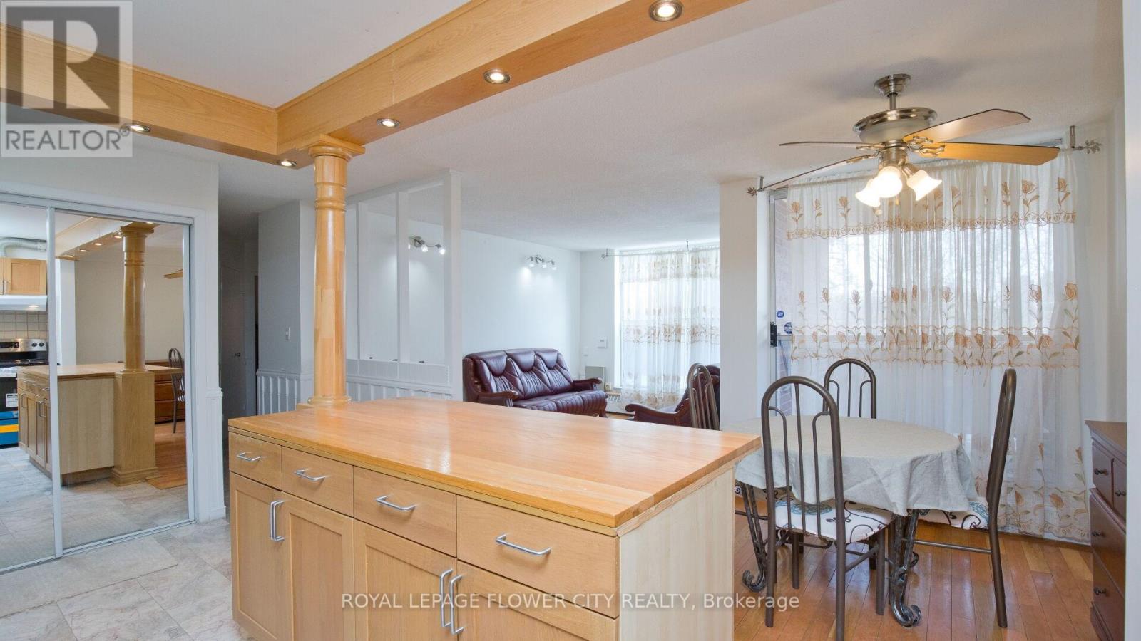 207 - 345 Driftwood Avenue, Toronto, Ontario  M3N 2P4 - Photo 6 - W12563180