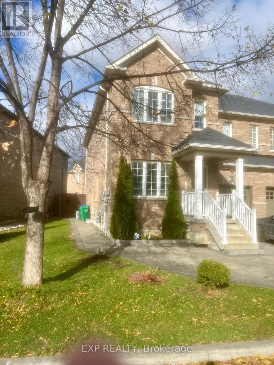 Lower - 20 Wynview Street, Brampton, Ontario  L6P 3N3 - Photo 2 - W12563184