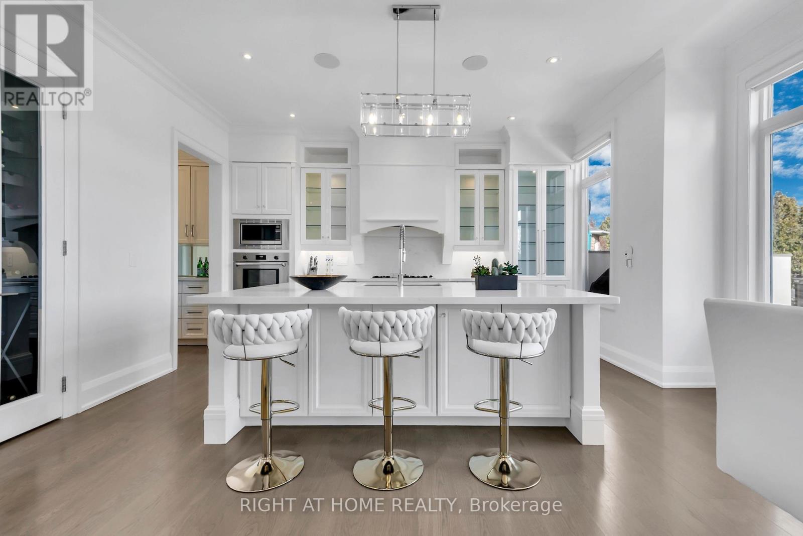 55a Jay Street, Toronto, Ontario  M6L 2L9 - Photo 10 - W12563188