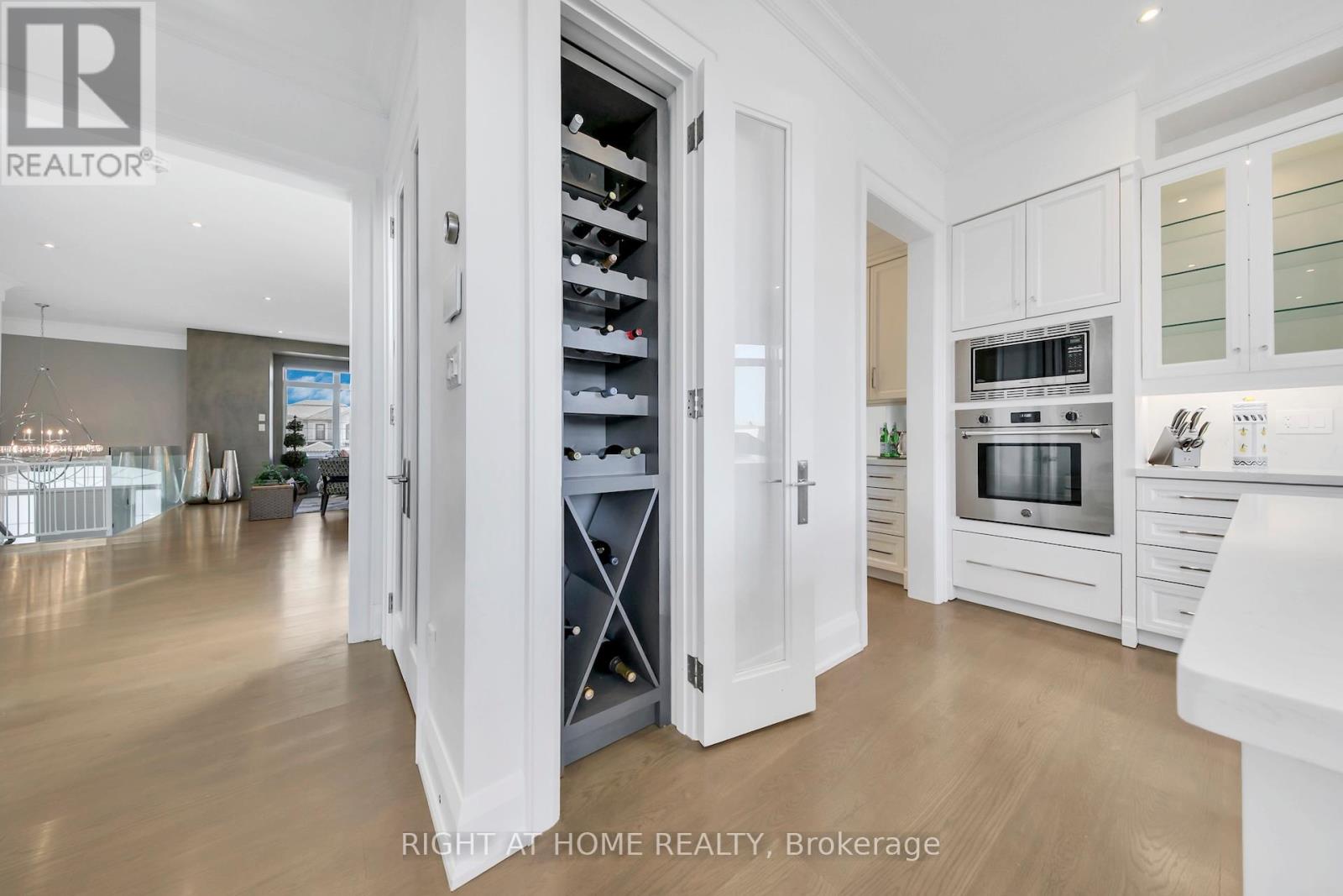 55a Jay Street, Toronto, Ontario  M6L 2L9 - Photo 18 - W12563188