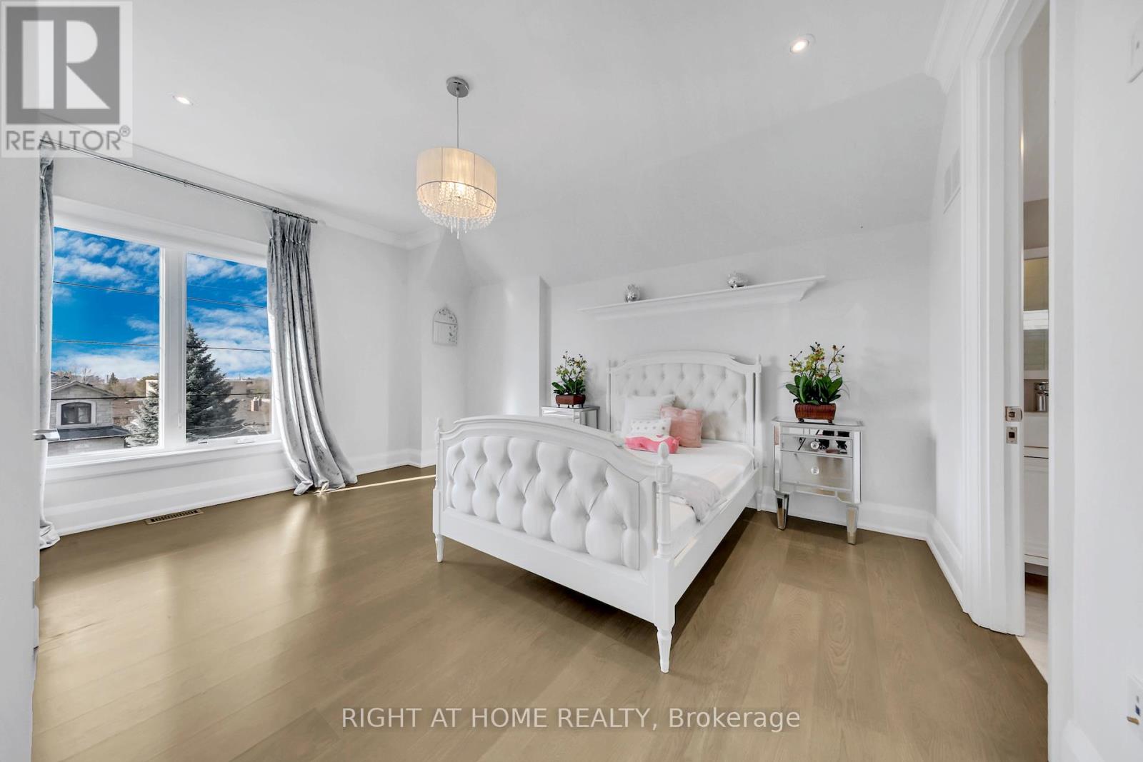 55a Jay Street, Toronto, Ontario  M6L 2L9 - Photo 38 - W12563188