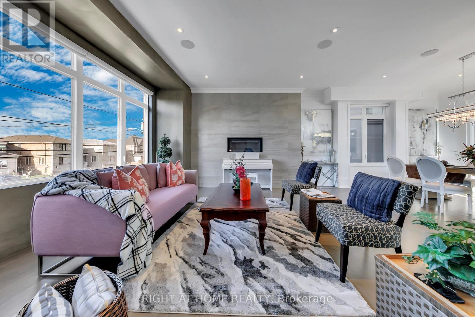 55a Jay Street, Toronto, Ontario  M6L 2L9 - Photo 7 - W12563188