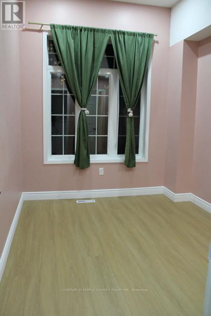 51 Portrush Trail, Brampton, Ontario  L6X 0R2 - Photo 10 - W12563190