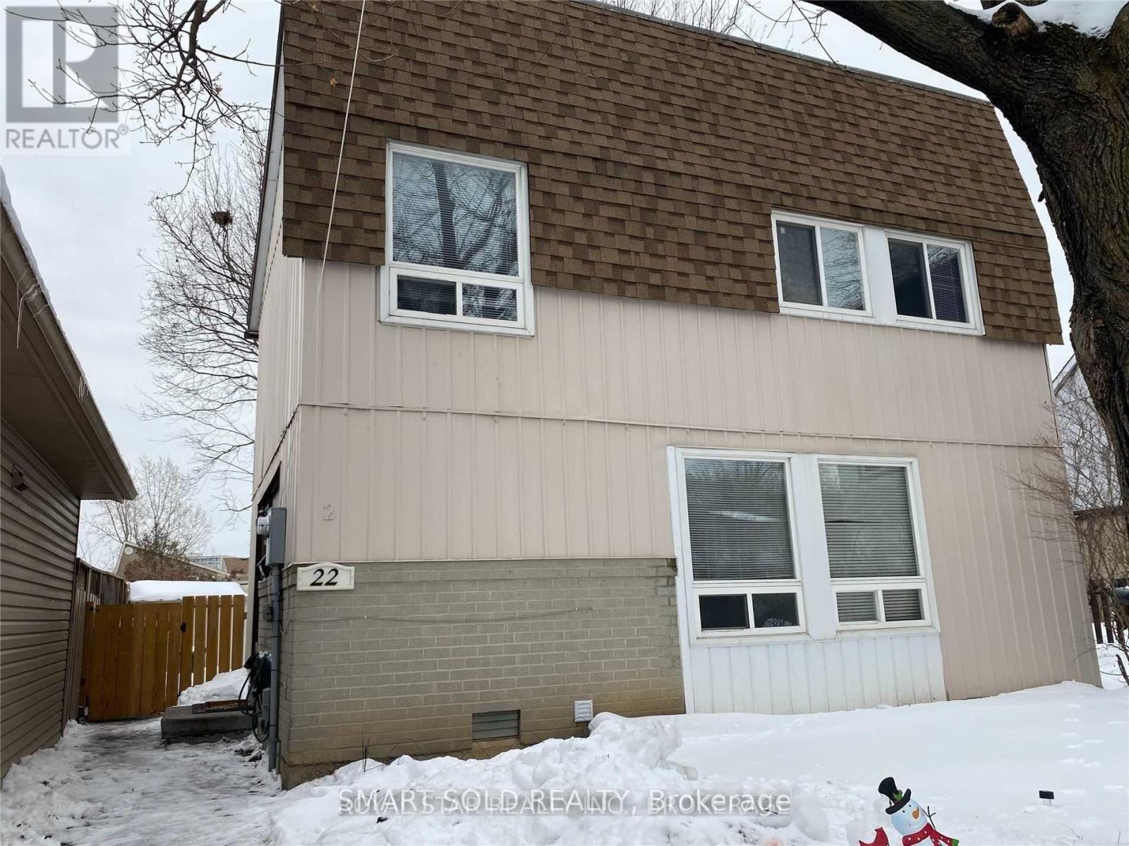 22 HAZELGLEN COURT, Brampton, Ontario