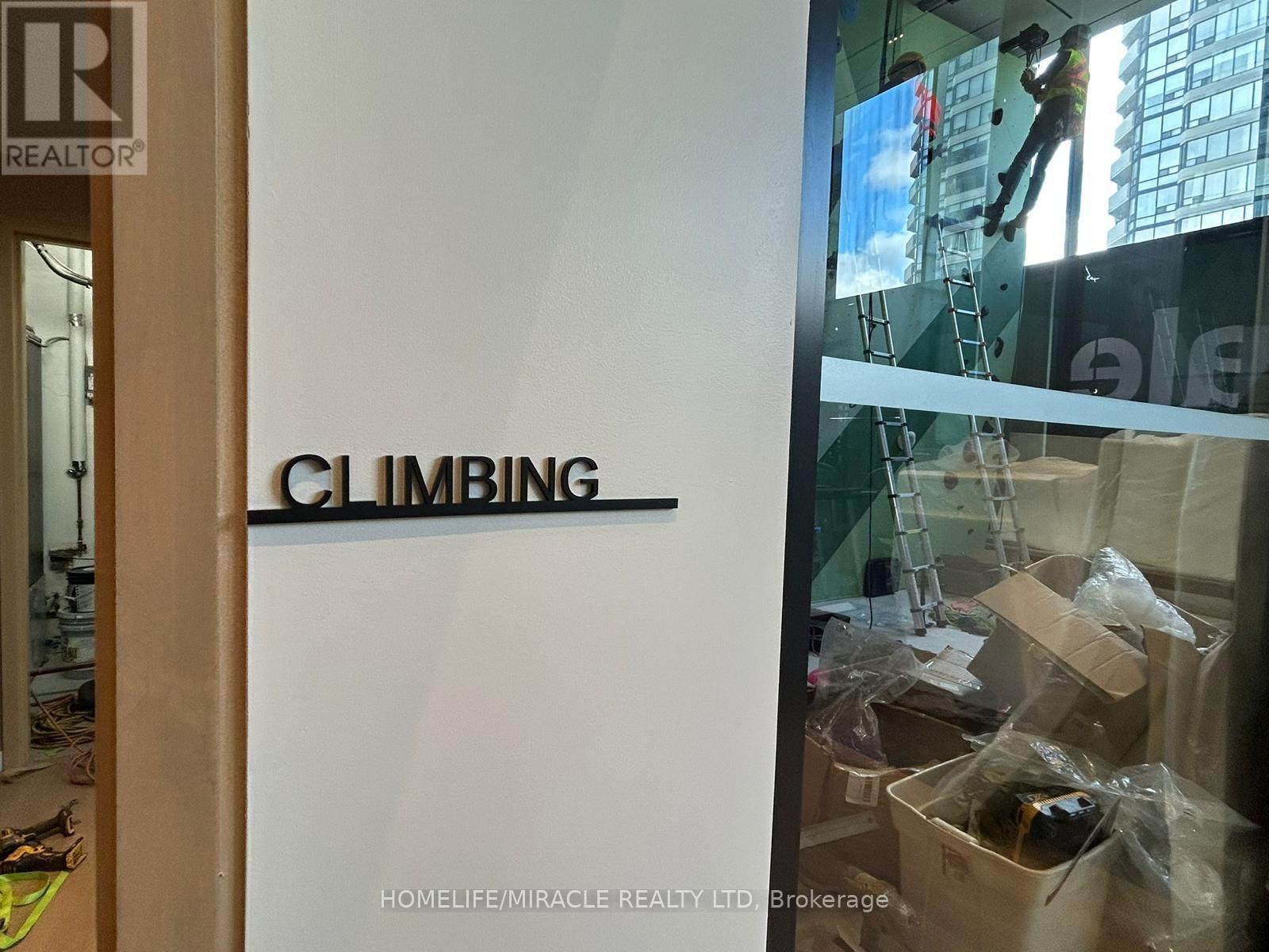 1905 - 395 Square One Drive, Mississauga, Ontario  L5B 0P6 - Photo 15 - W12563234