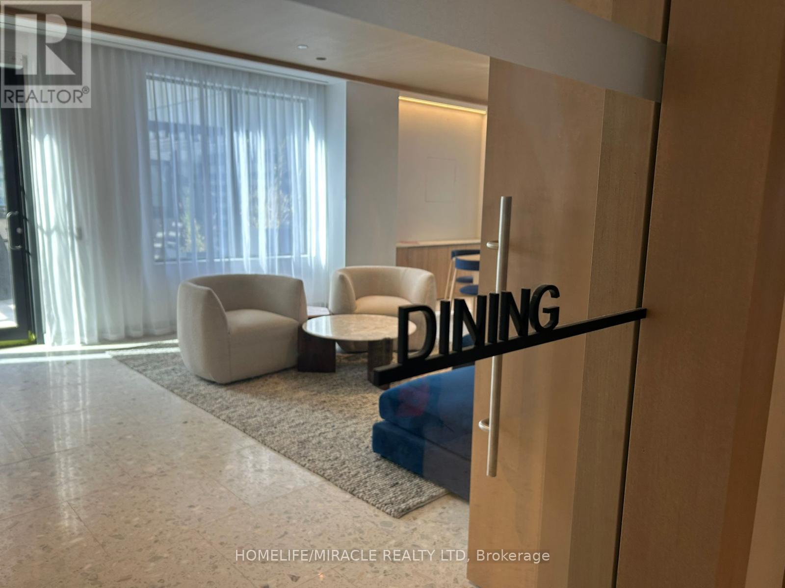 1905 - 395 Square One Drive, Mississauga, Ontario  L5B 0P6 - Photo 19 - W12563234