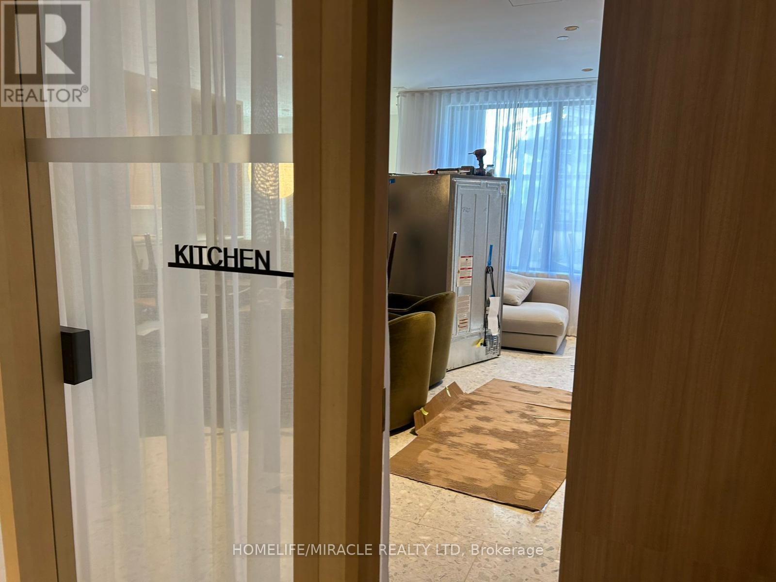 1905 - 395 Square One Drive, Mississauga, Ontario  L5B 0P6 - Photo 20 - W12563234