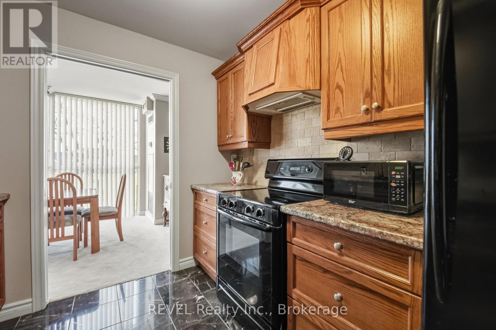 207 - 162 Martindale Road, St. Catharines, Ontario  L2S 3S4 - Photo 10 - X12563346