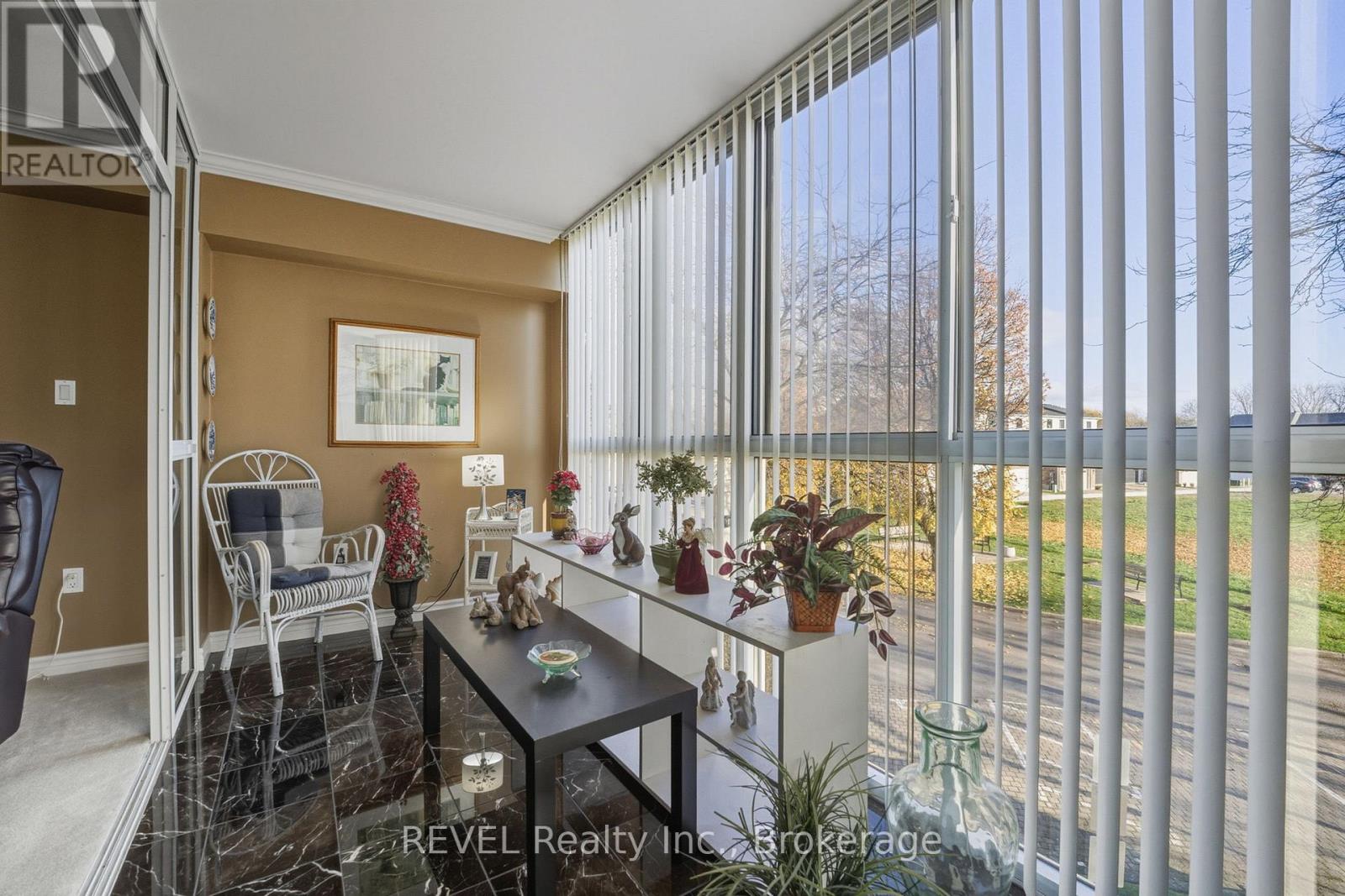 207 - 162 Martindale Road, St. Catharines, Ontario  L2S 3S4 - Photo 18 - X12563346