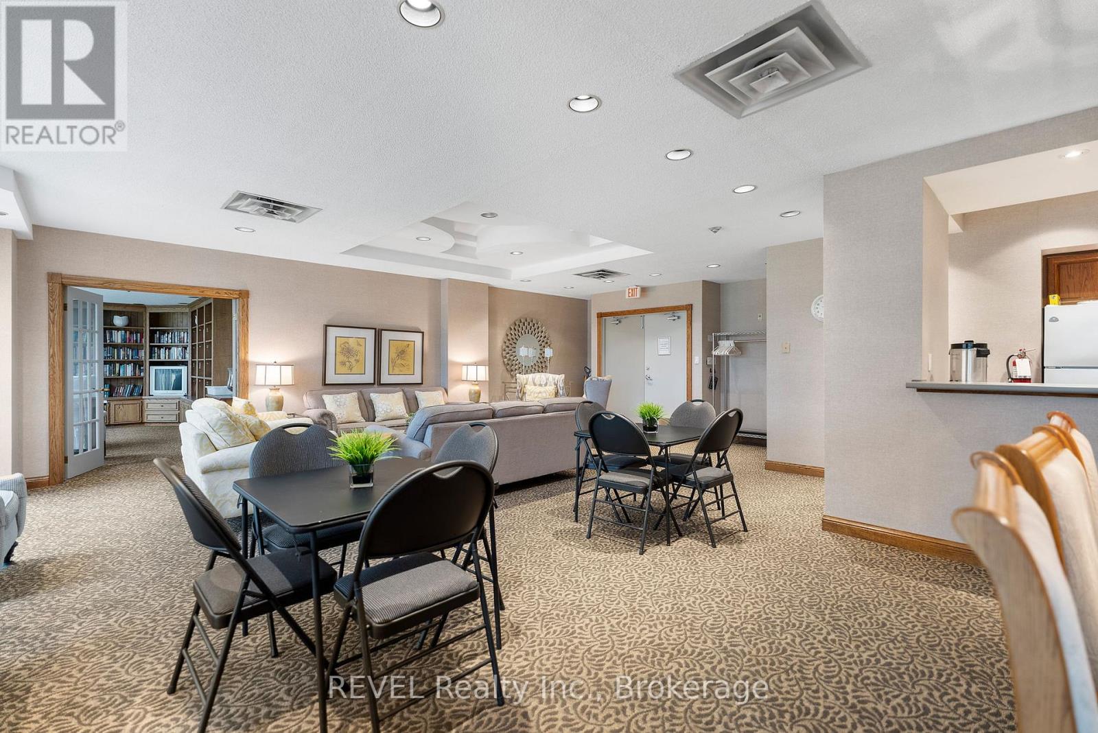 207 - 162 Martindale Road, St. Catharines, Ontario  L2S 3S4 - Photo 34 - X12563346