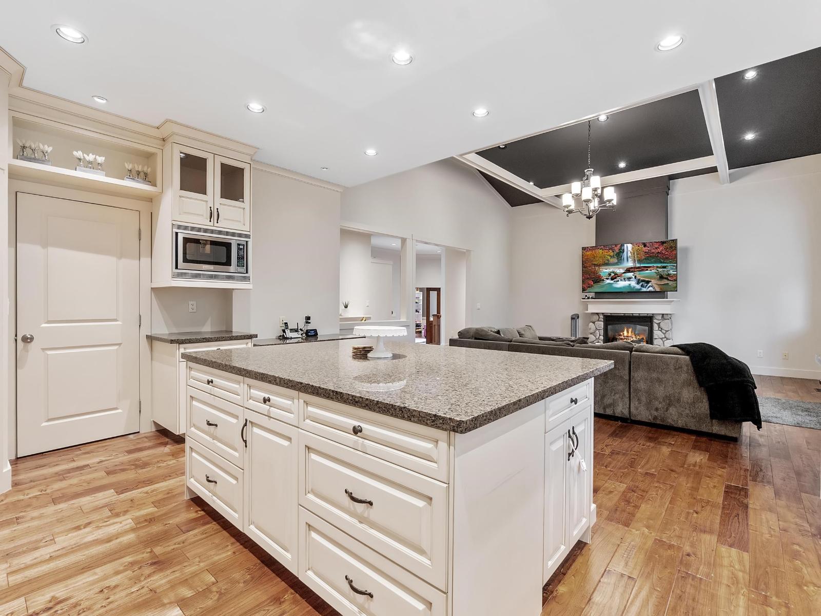 20723 46a Avenue, Langley, British Columbia V3A 3K1 - Photo 10 - R3068832