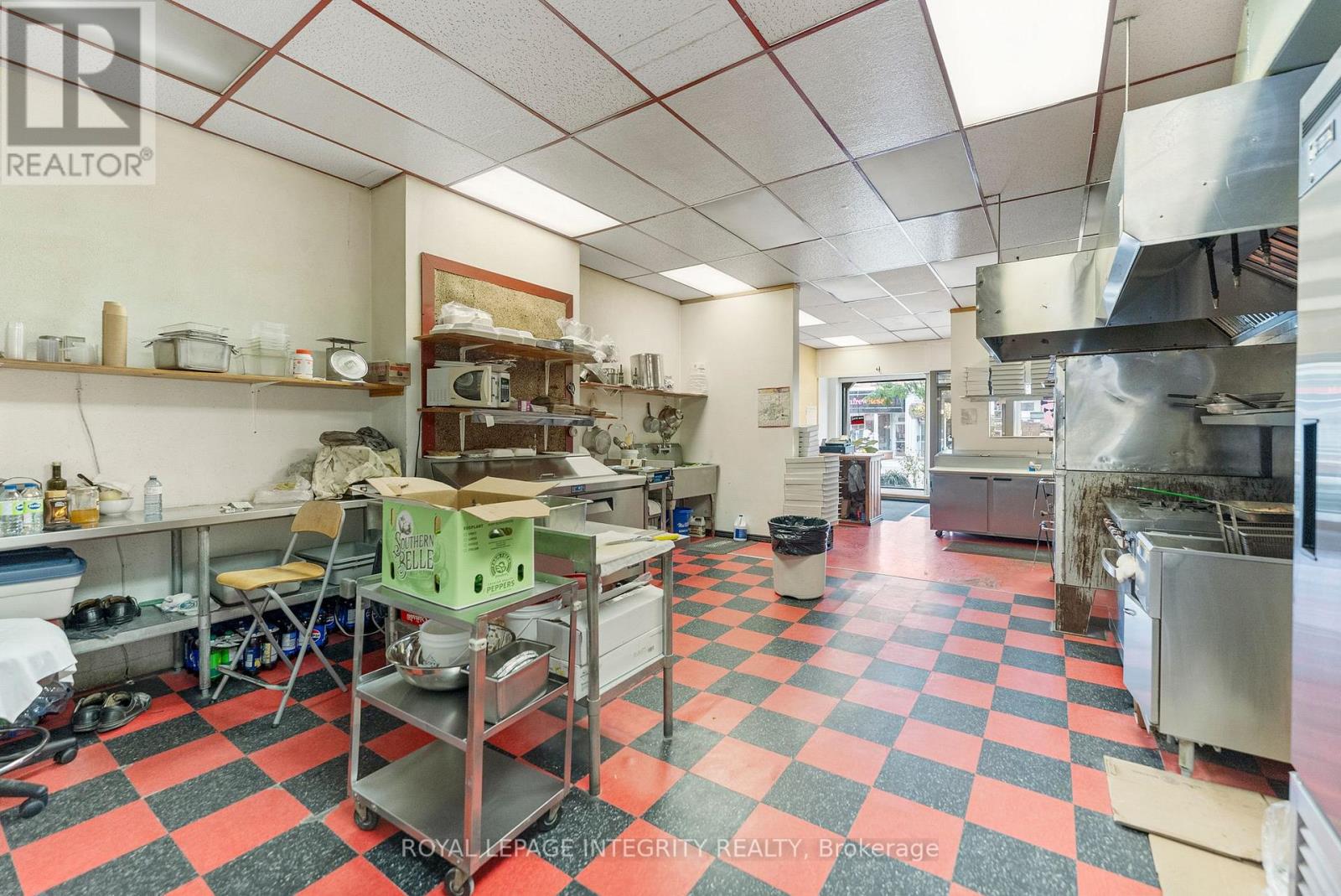 228-232 Raglan Street S, Renfrew, Ontario  K7V 1Z6 - Photo 14 - X12422205