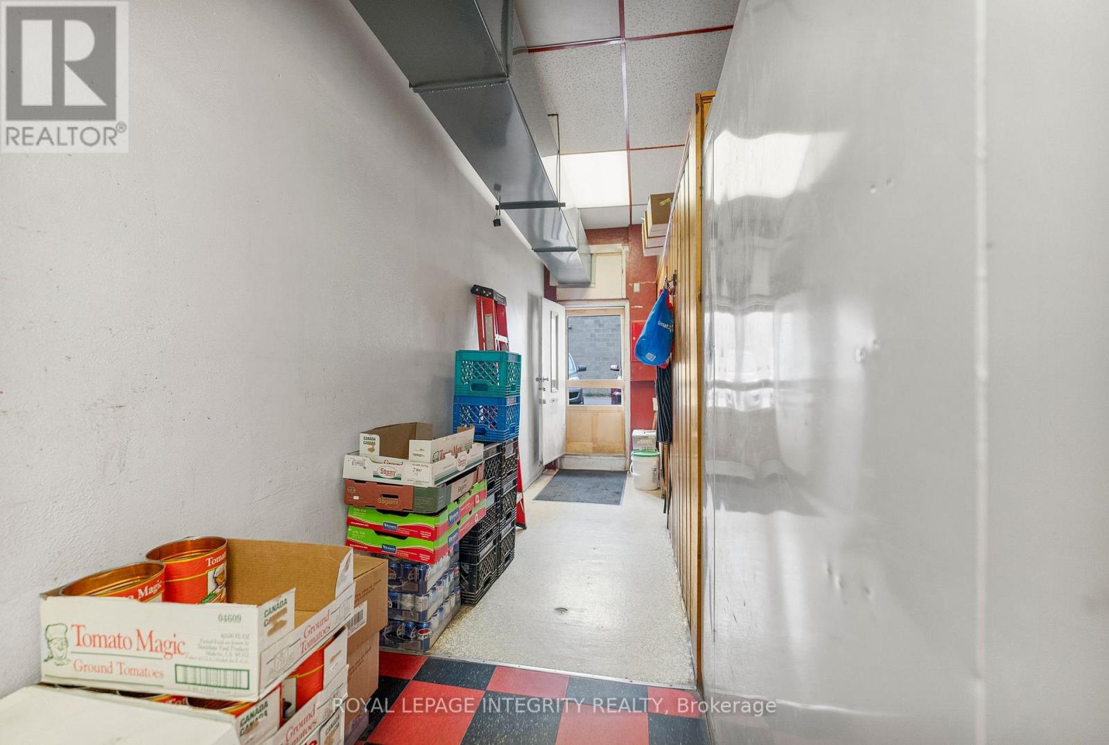 228-232 Raglan Street S, Renfrew, Ontario  K7V 1Z6 - Photo 17 - X12422205