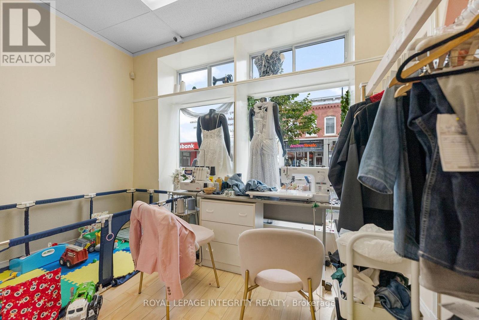 228-232 Raglan Street S, Renfrew, Ontario  K7V 1Z6 - Photo 24 - X12422205