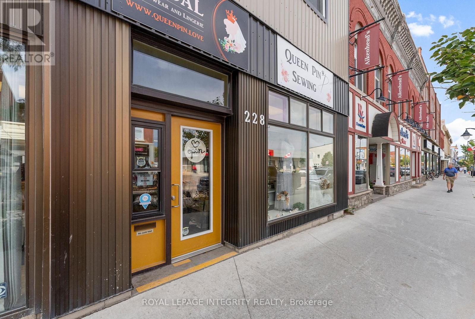 228-232 Raglan Street S, Renfrew, Ontario  K7V 1Z6 - Photo 19 - X12422205