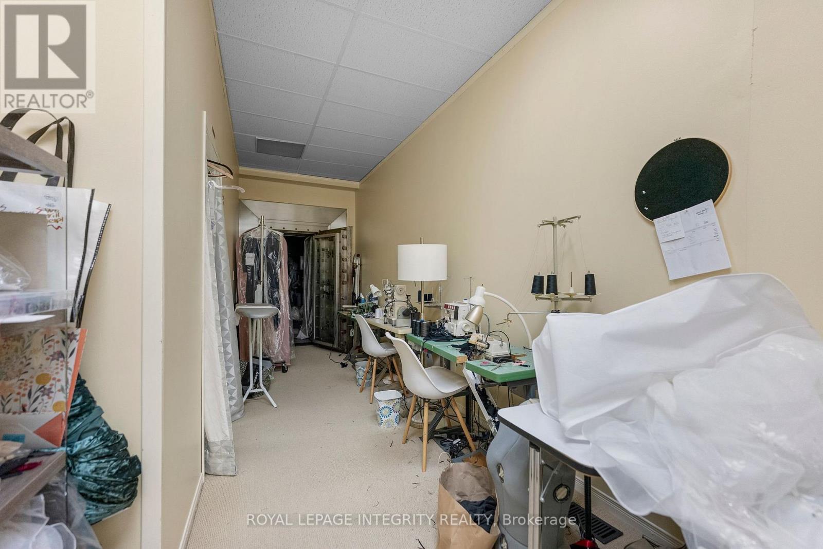 228-232 Raglan Street S, Renfrew, Ontario  K7V 1Z6 - Photo 25 - X12422205