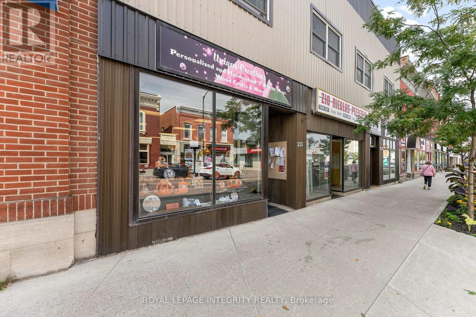 228-232 Raglan Street S, Renfrew, Ontario  K7V 1Z6 - Photo 3 - X12422205