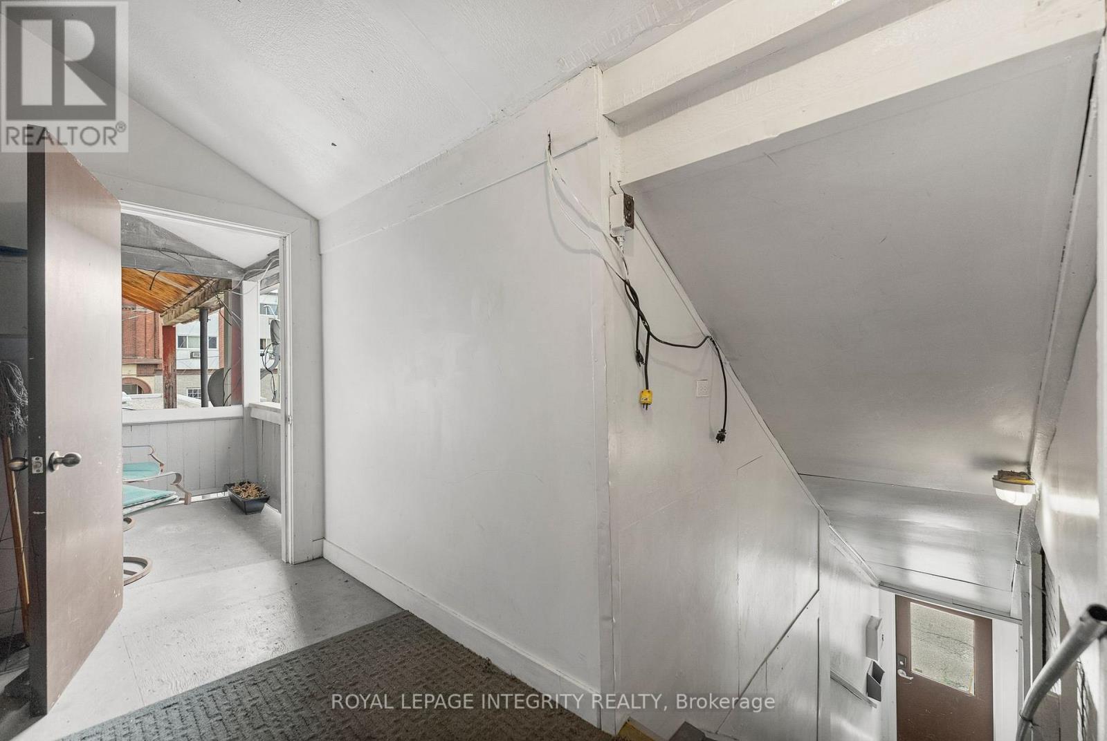 228-232 Raglan Street S, Renfrew, Ontario  K7V 1Z6 - Photo 32 - X12422205