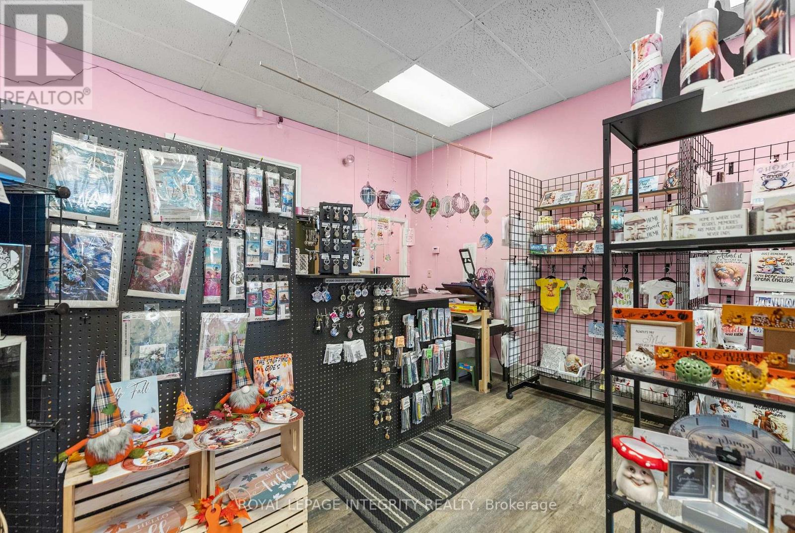 228-232 Raglan Street S, Renfrew, Ontario  K7V 1Z6 - Photo 5 - X12422205