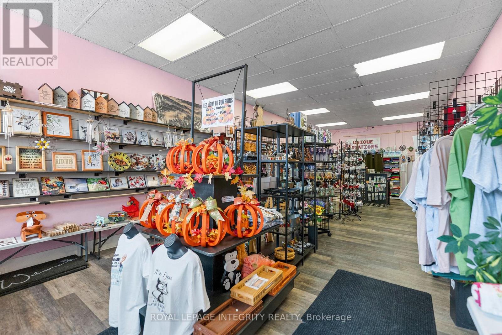 228-232 Raglan Street S, Renfrew, Ontario  K7V 1Z6 - Photo 6 - X12422205