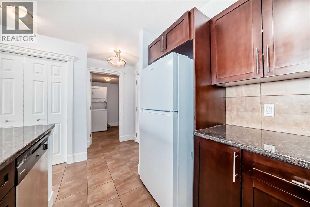 301, 500 Rocky Vista Gardens Nw, Calgary, Alberta  T3G 0B7 - Photo 21 - A2271620