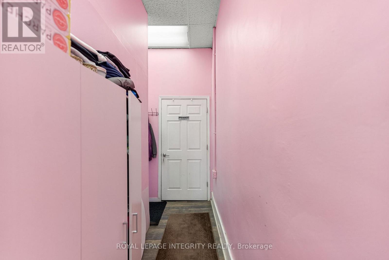 228-232 Raglan Street S, Renfrew, Ontario  K7V 1Z6 - Photo 9 - X12422205