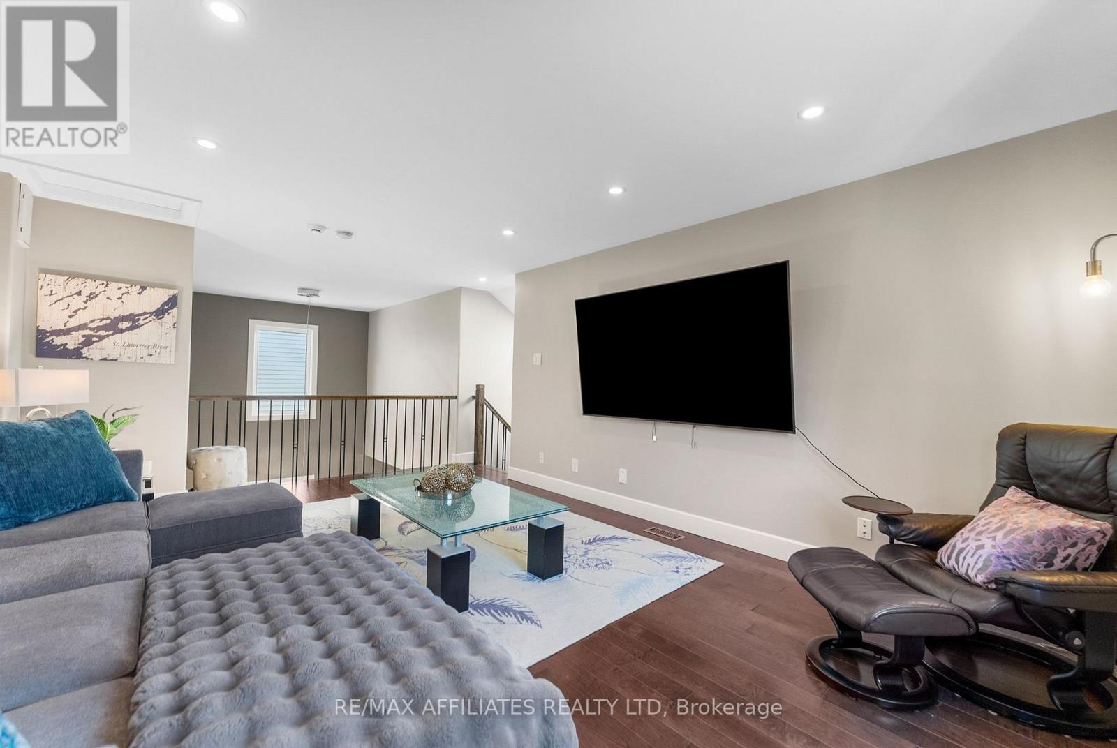 1813 Elmridge Drive, Ottawa, Ontario  K1J 6S3 - Photo 20 - X12451742