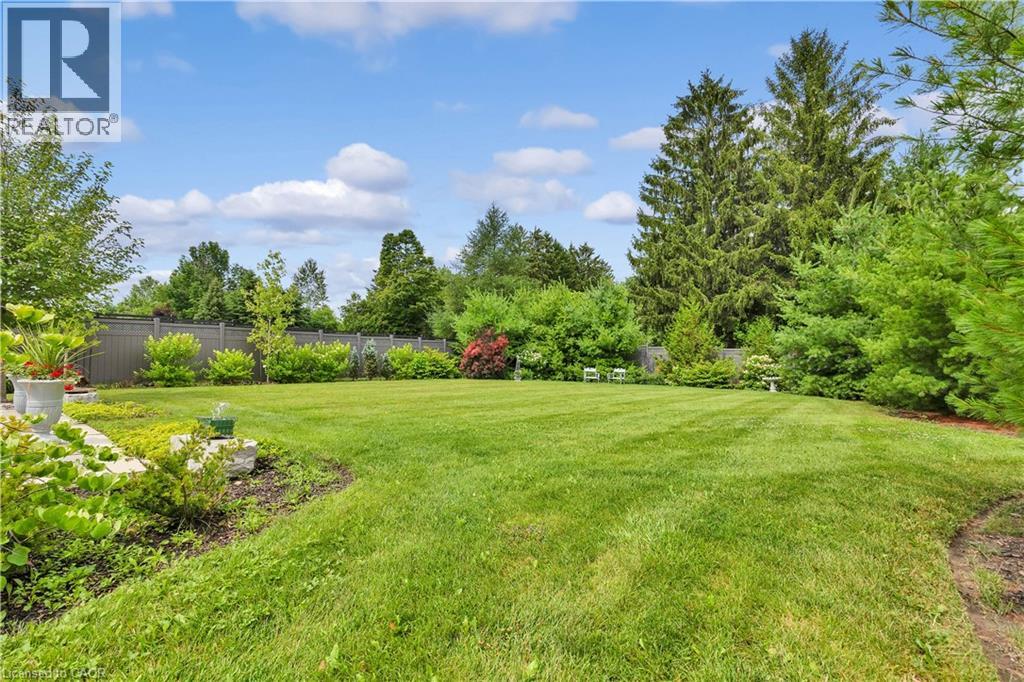 585 Regal Place, Waterloo, Ontario  N2V 2G3 - Photo 36 - 40789610