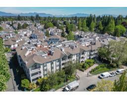 320 13911 70 AVENUE, Surrey, British Columbia