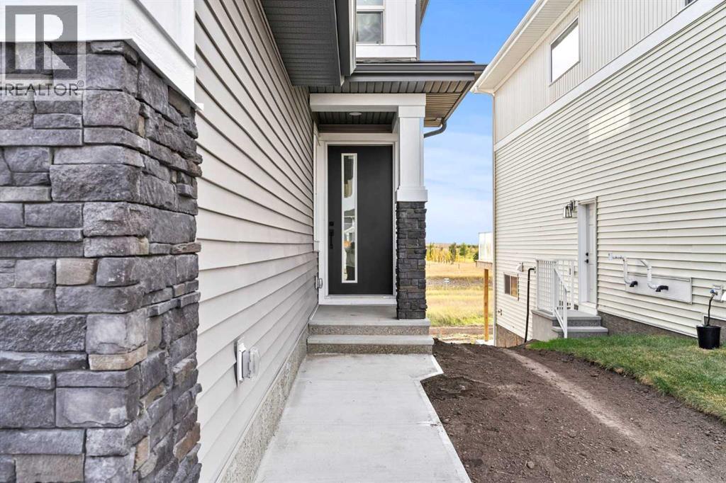 354 Kinniburgh Loop, Chestermere, Alberta  T1X 3C3 - Photo 3 - A2246091