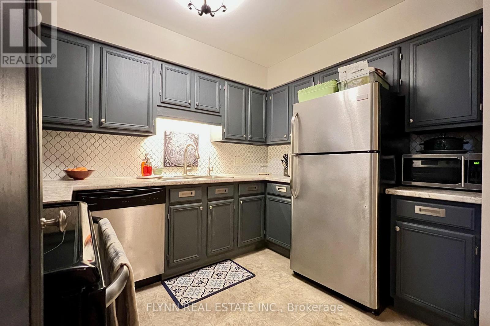 105 - 2 Walnut Street, St. Catharines, Ontario  L2T 1H3 - Photo 8 - X12562976