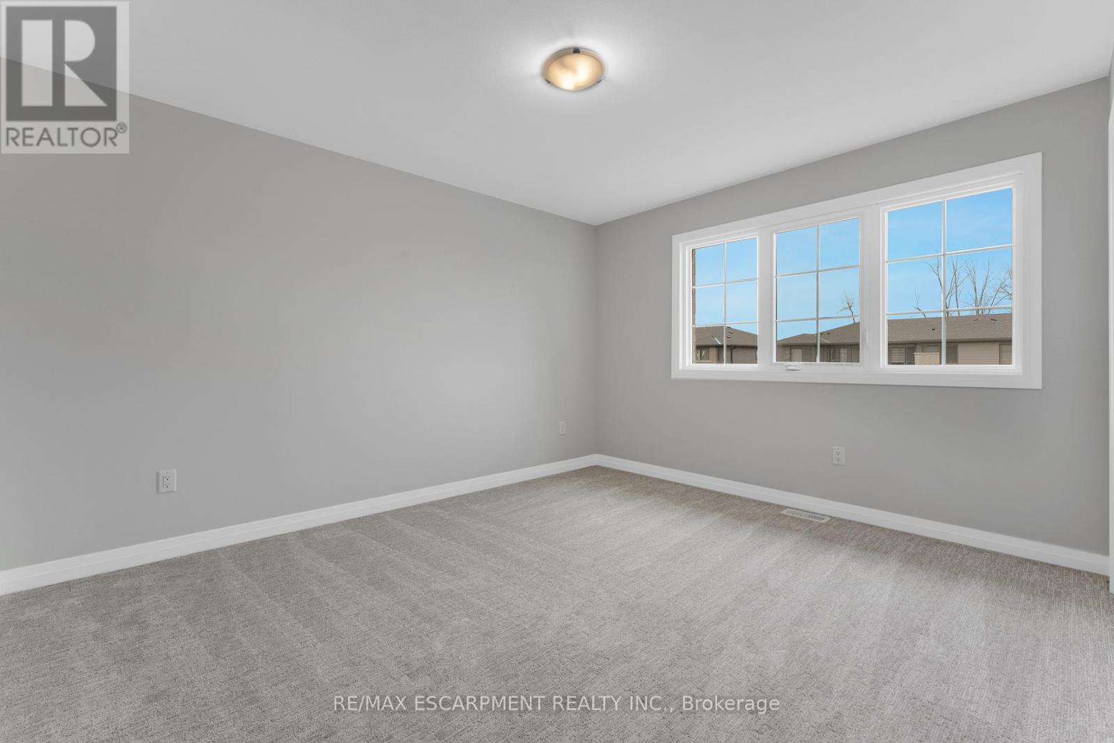 778 Bradford Avenue, Fort Erie, Ontario  L2A 0H3 - Photo 34 - X12563000