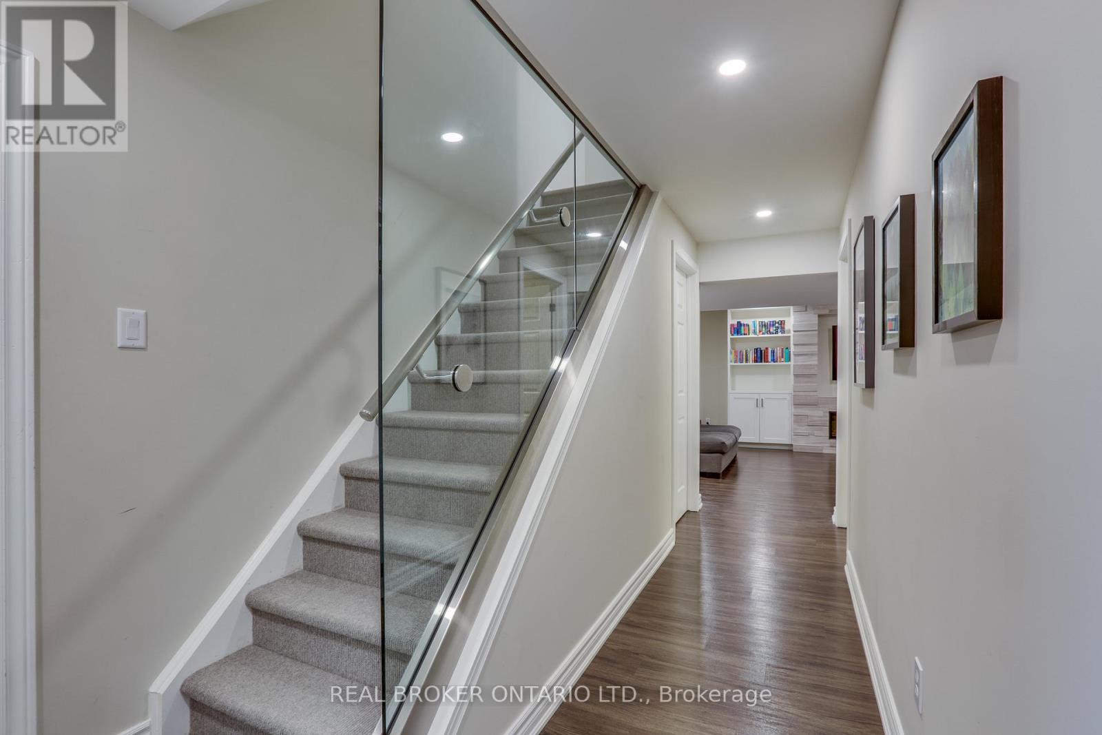 23 Chestnut Hill, London South, Ontario  N6K 4J5 - Photo 21 - X12563024