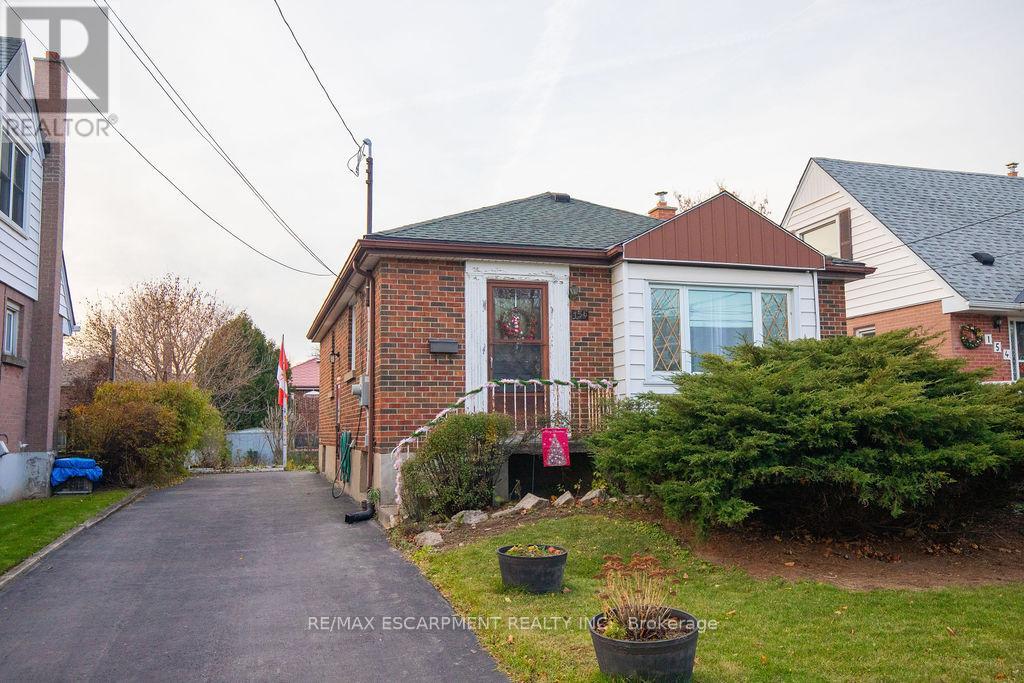 156 East 36th Street, Hamilton, Ontario  L8W 1C8 - Photo 1 - X12563148