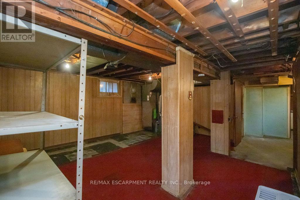 156 East 36th Street, Hamilton, Ontario  L8W 1C8 - Photo 39 - X12563148