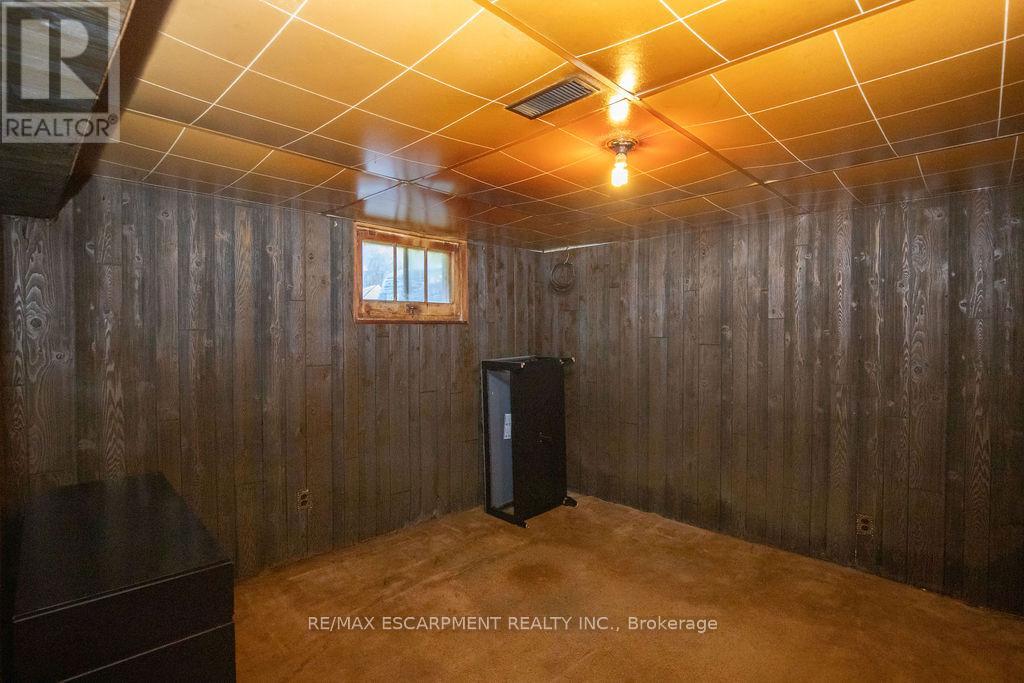 156 East 36th Street, Hamilton, Ontario  L8W 1C8 - Photo 45 - X12563148