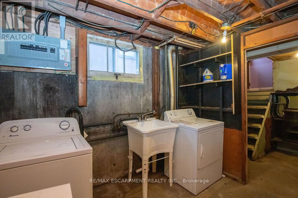 156 East 36th Street, Hamilton, Ontario  L8W 1C8 - Photo 49 - X12563148