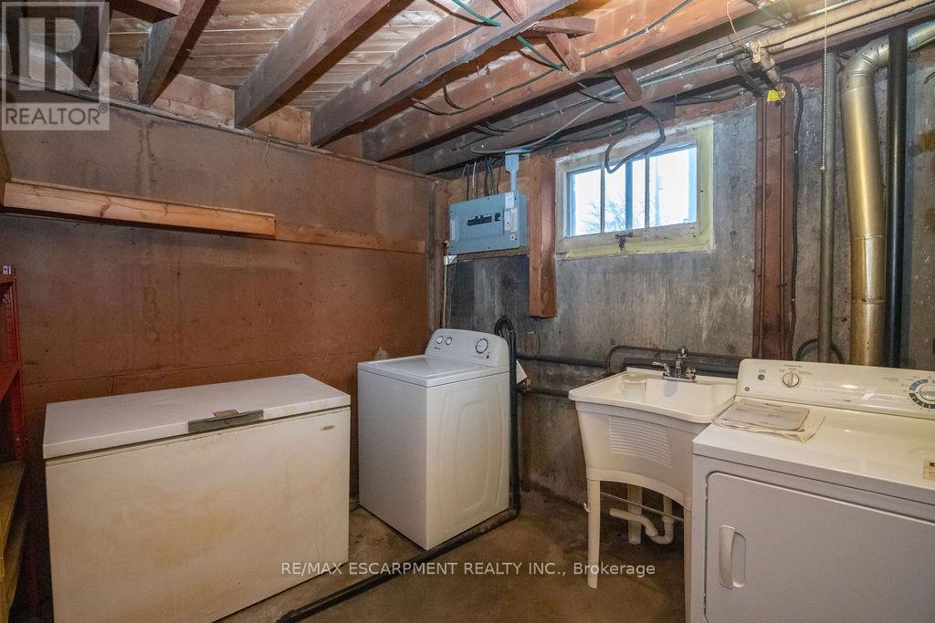 156 East 36th Street, Hamilton, Ontario  L8W 1C8 - Photo 50 - X12563148