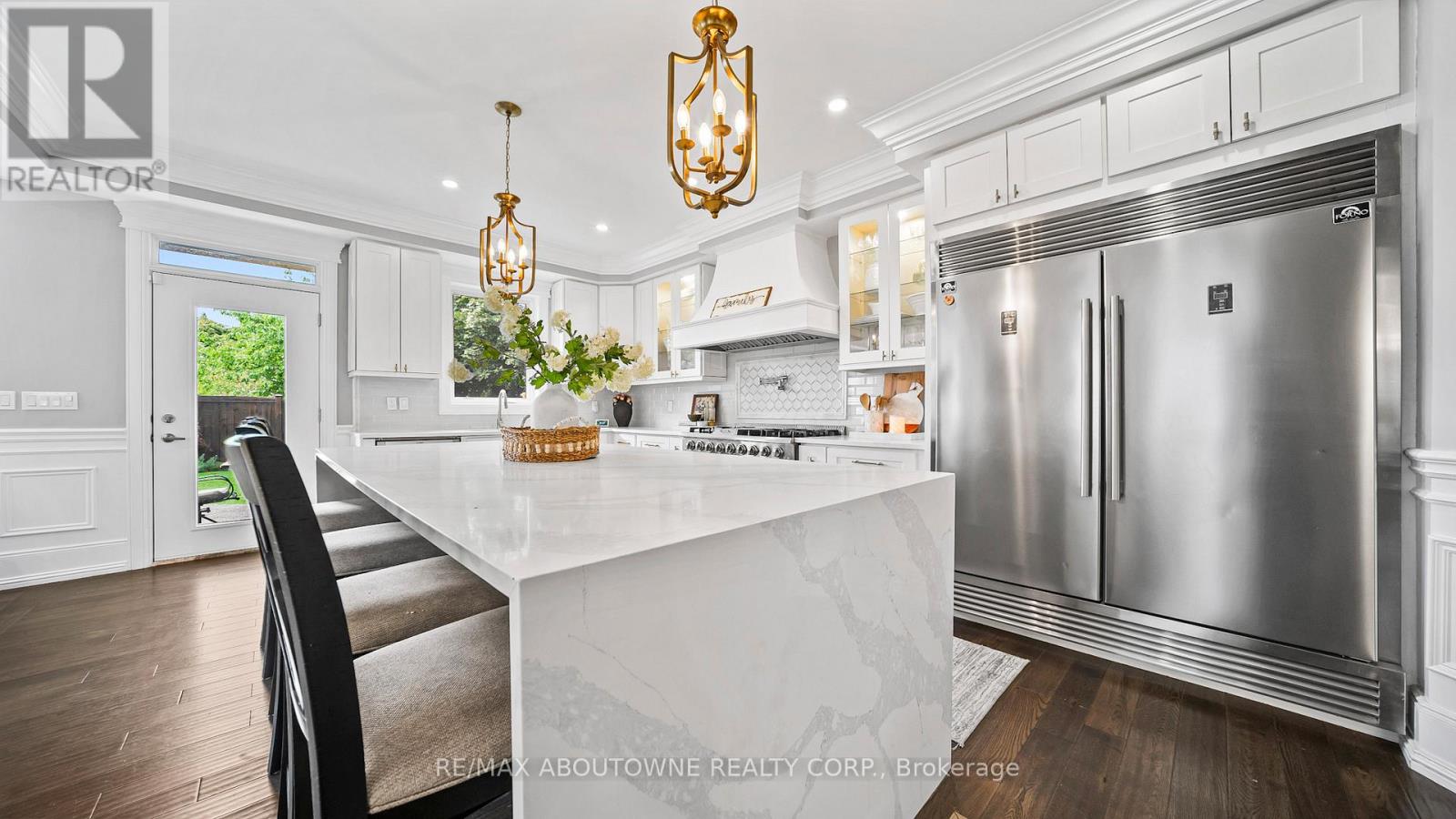 11 John Murray Street, Hamilton, Ontario  L8J 1C5 - Photo 10 - X12563168