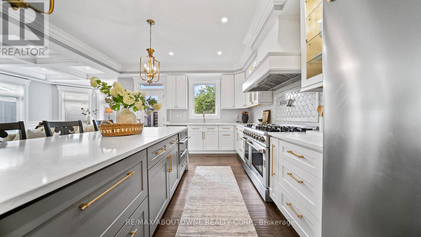 11 John Murray Street, Hamilton, Ontario  L8J 1C5 - Photo 12 - X12563168