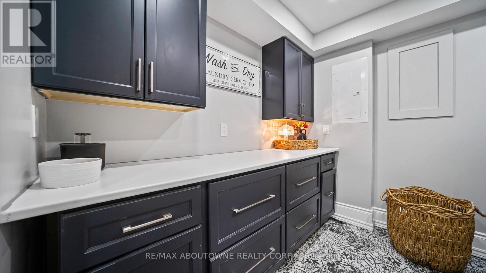 11 John Murray Street, Hamilton, Ontario  L8J 1C5 - Photo 22 - X12563168