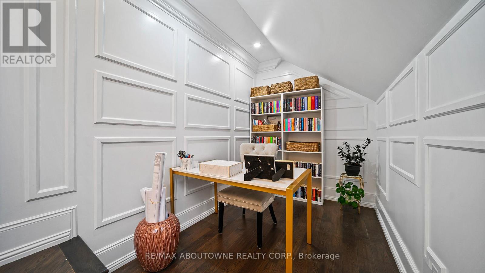 11 John Murray Street, Hamilton, Ontario  L8J 1C5 - Photo 29 - X12563168