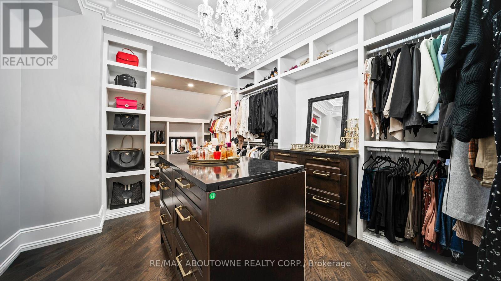 11 John Murray Street, Hamilton, Ontario  L8J 1C5 - Photo 34 - X12563168