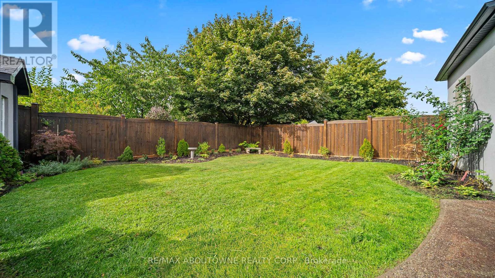 11 John Murray Street, Hamilton, Ontario  L8J 1C5 - Photo 47 - X12563168