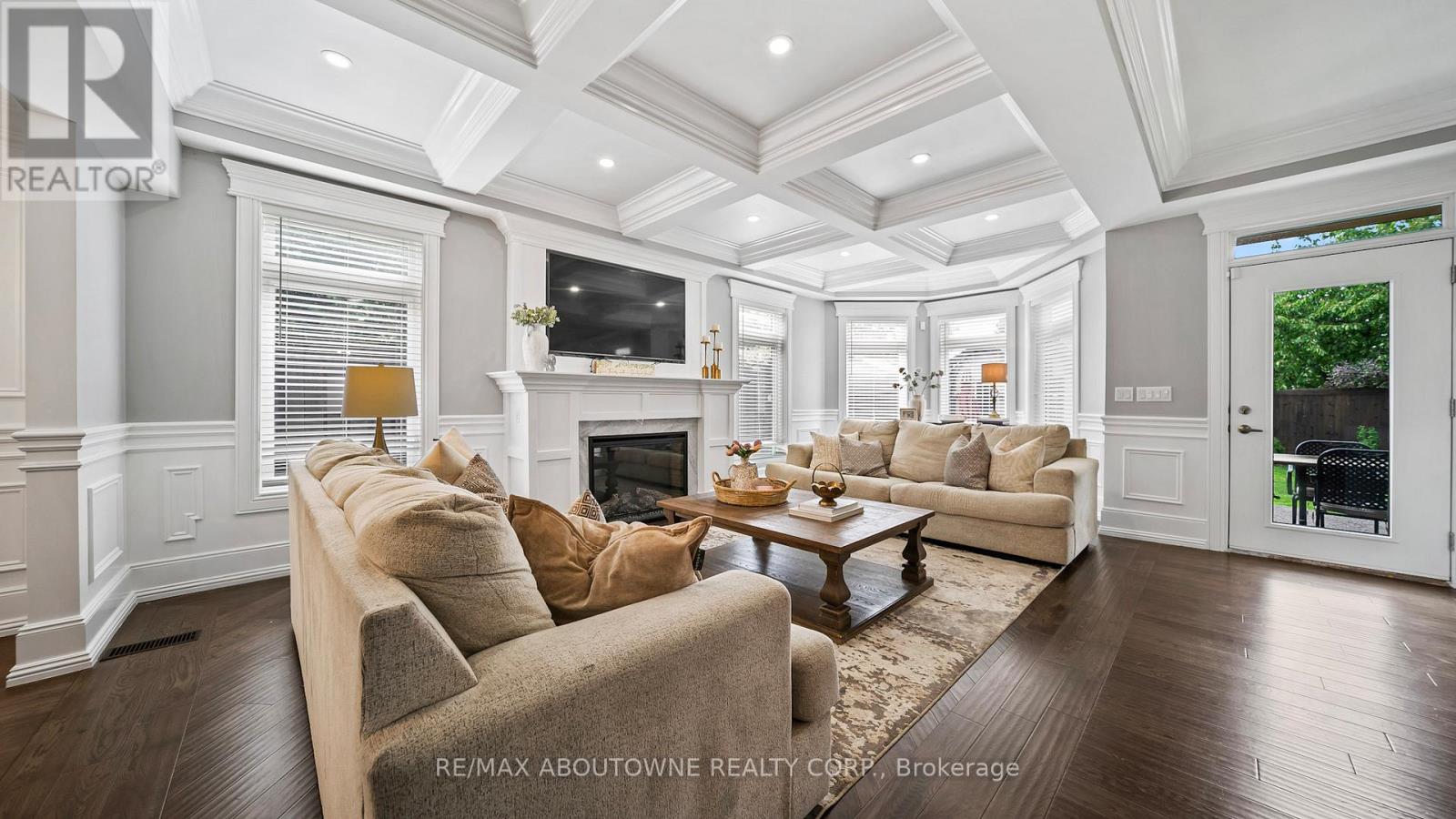 11 John Murray Street, Hamilton, Ontario  L8J 1C5 - Photo 7 - X12563168