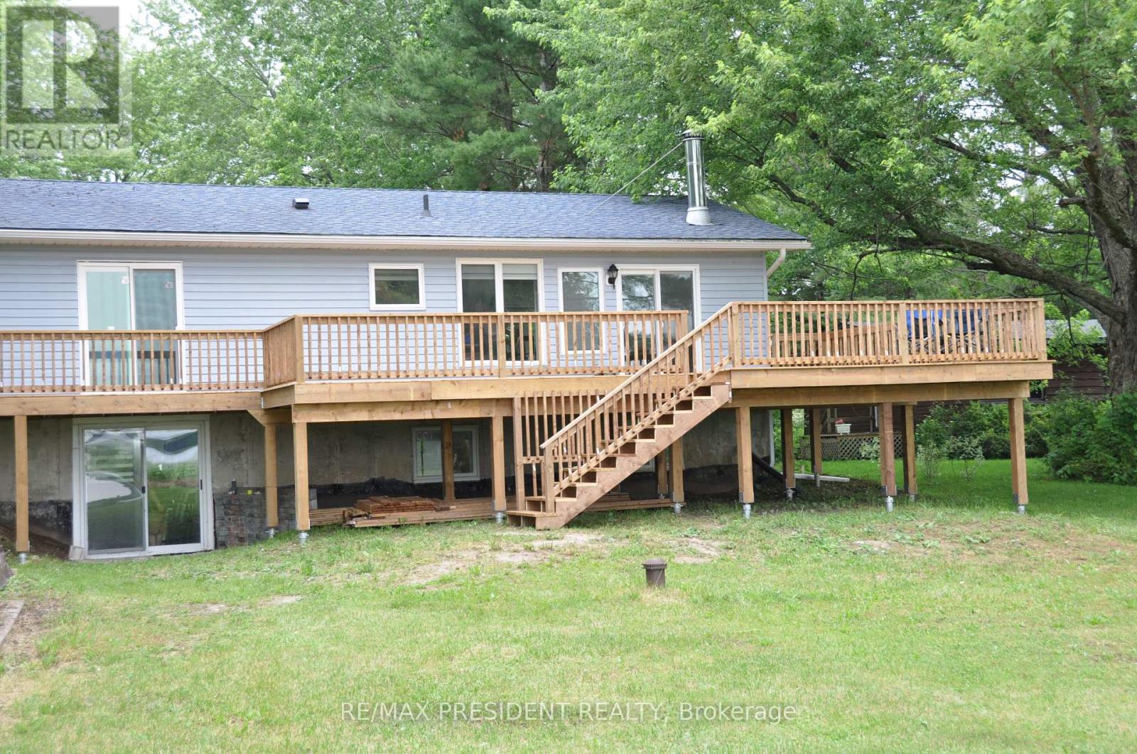 17 Cedar Bay Road, Kawartha Lakes, Ontario  L0K 1B0 - Photo 12 - X12563210